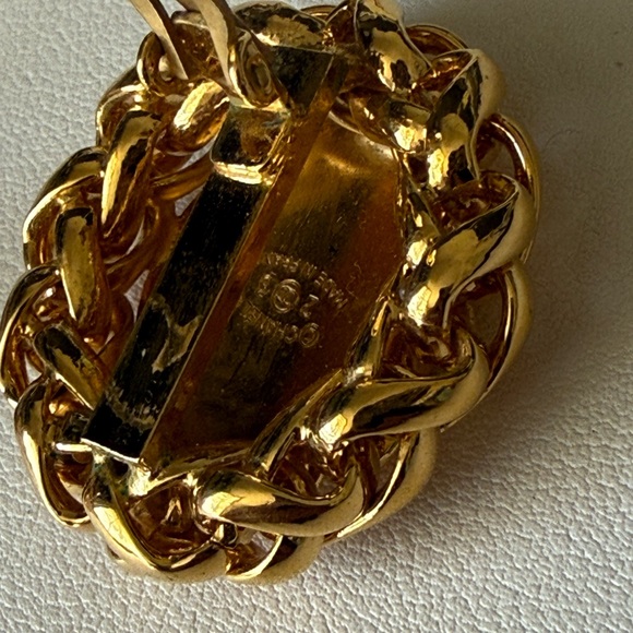 Chanel Vintage Clip On Earrings Wheat Rice Motif CC Gold Plated Chain - Picture 7 of 13